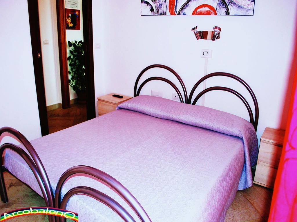 Bed and Breakfast Il Nuovo Arcobaleno Alghero Zimmer foto
